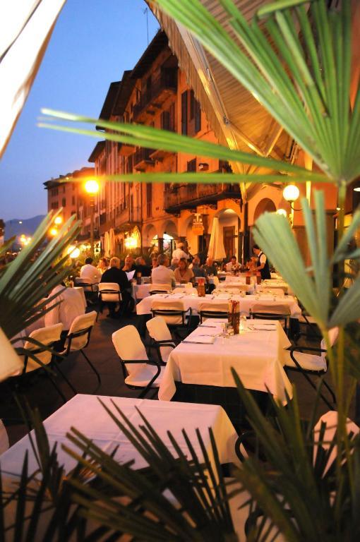 Albergo Moderno Lovere Exterior photo